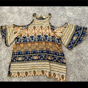 Cold shoulder boho top medium